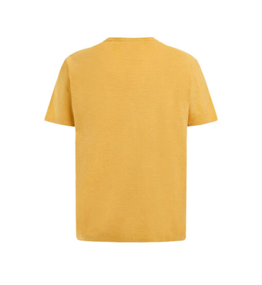 T-shirt gialla uomo con taschino GUESS-2