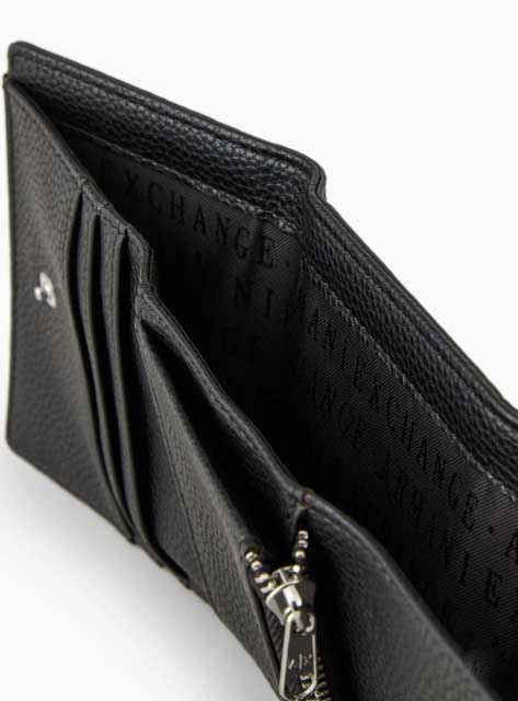 ARMANI EXCHANGE Piccolo portafoglio nero da donna con impugnatura sagomata-1