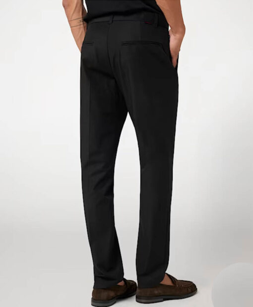 GUESS pantalone uomo nero in tech stretch-2