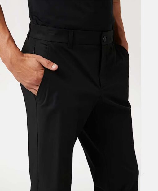 GUESS pantalone uomo nero in tech stretch-3