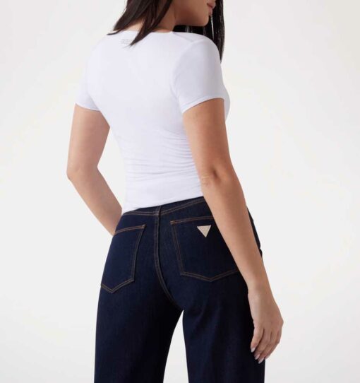 GUESS maglia bianca in modal con scollo a cuore-2