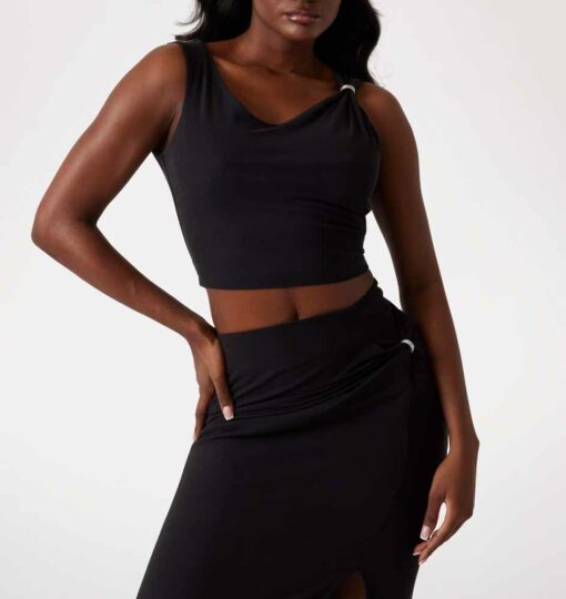 TOP DONNA GUESS CORTO CON DETTAGLIO GIOIELLO - immagine 4