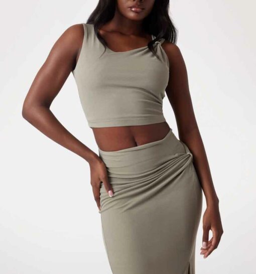GUESS TOP VERDE CORTO CON DETTAGLIO GIOIELLO-4