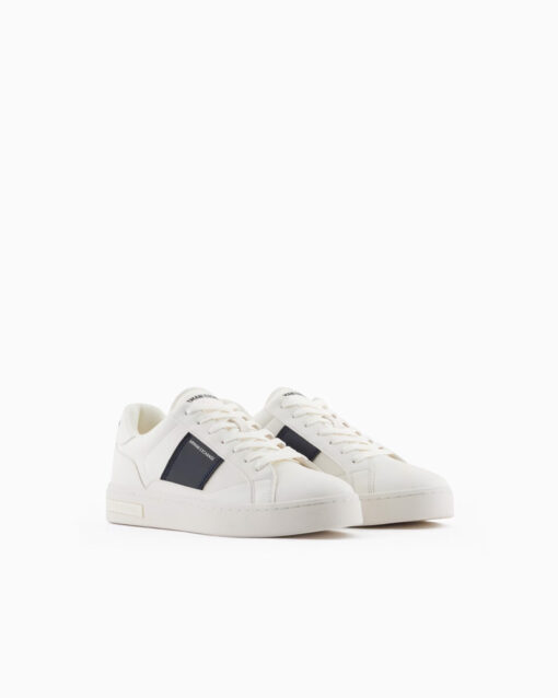 Scarpa allacciata bianca da uomo ARMANI EXCHANGE con banda laterale a contrasto