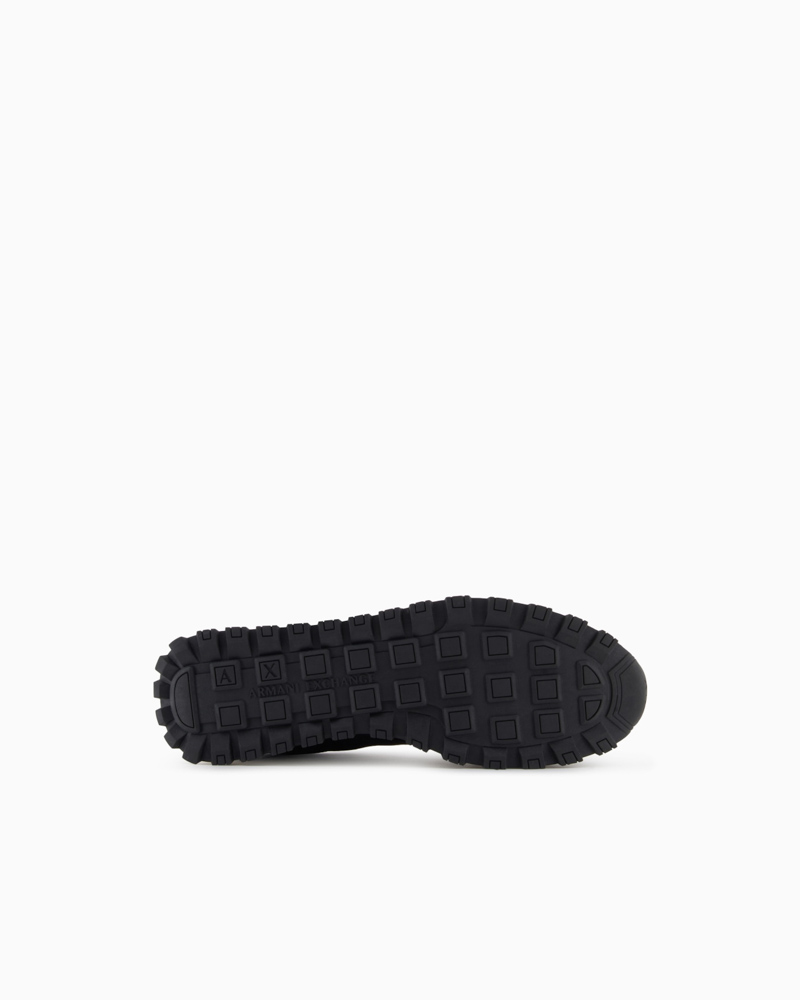 Sneakers nera ARMANI EXCHANGE da uomo con AX laterale bianca-3