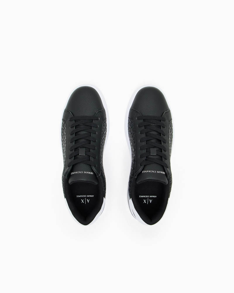 ARMANI EXCHANGE sneakers nera uomo allacciata con logo a rilievo-1